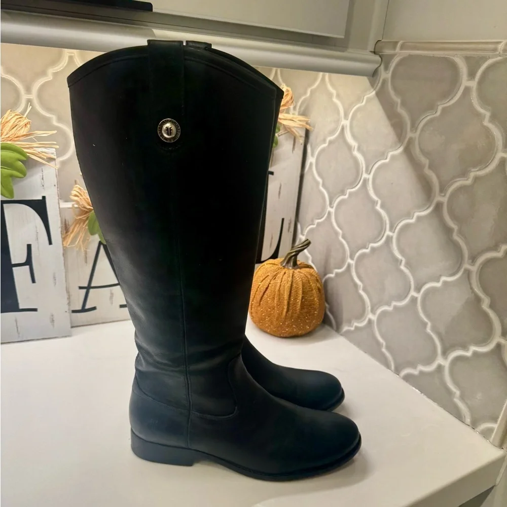 Frye Women’s Black Leather Riding Boots Classic Tall Zip size 7 1/2 - Picture 3 of 8